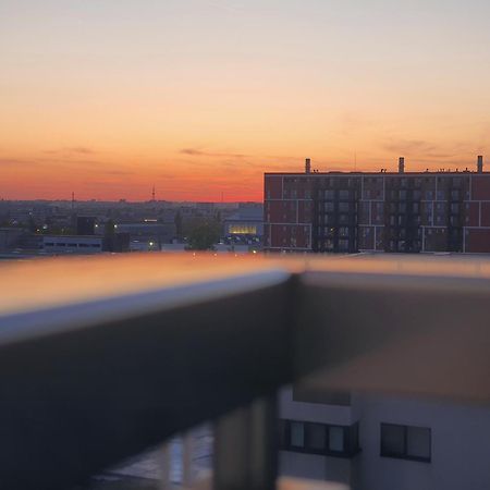 Premium Hils Brauner Studio Bukarest Kültér fotó