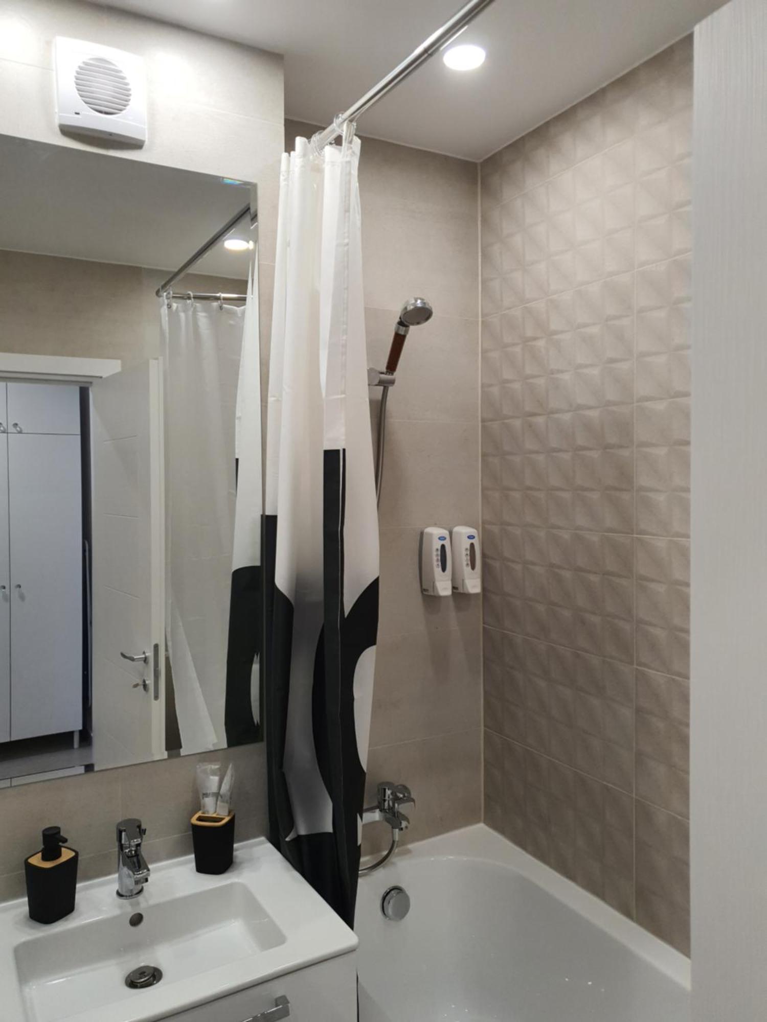 Premium Hils Brauner Studio Bukarest Kültér fotó