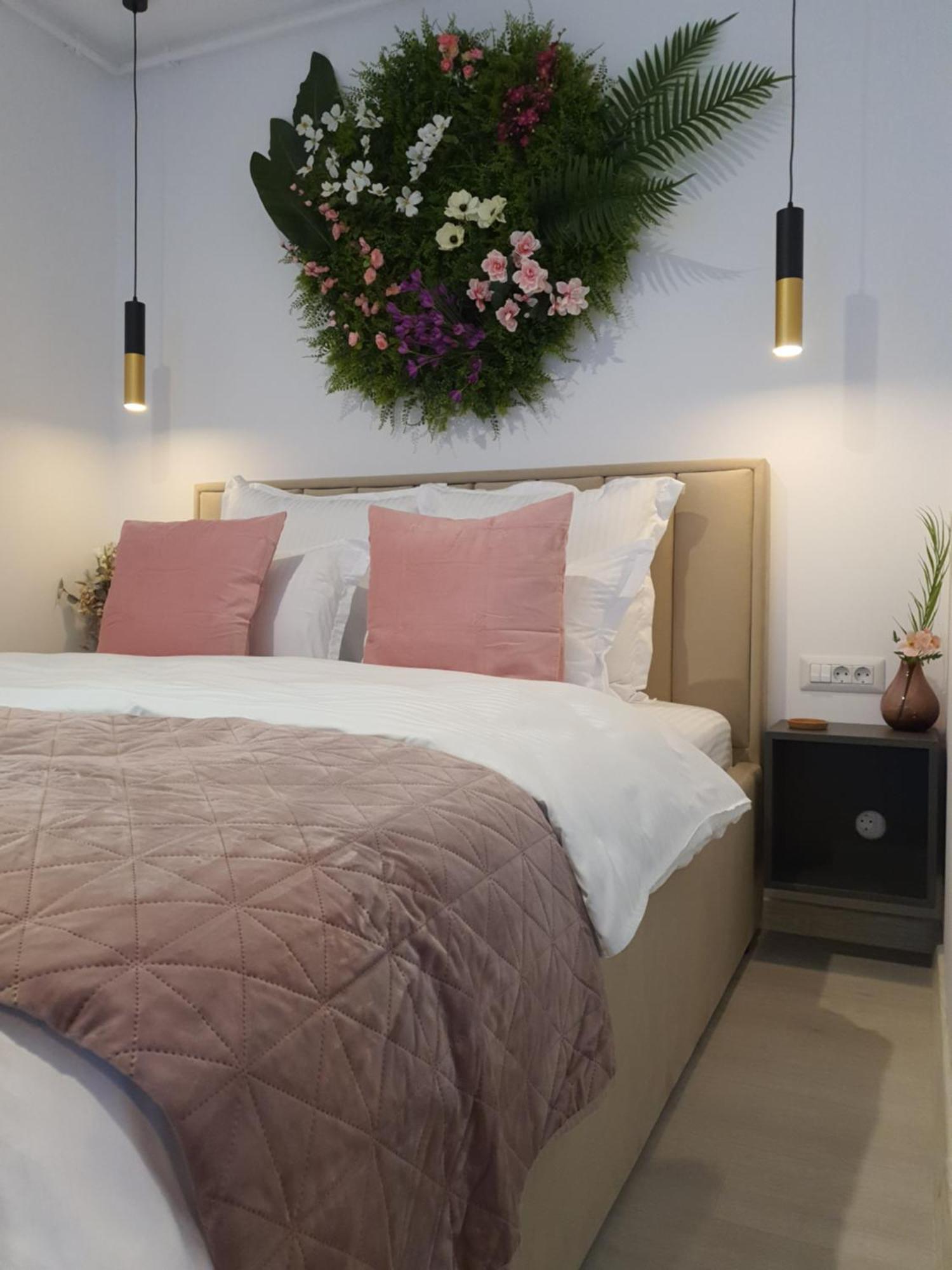 Premium Hils Brauner Studio Bukarest Kültér fotó